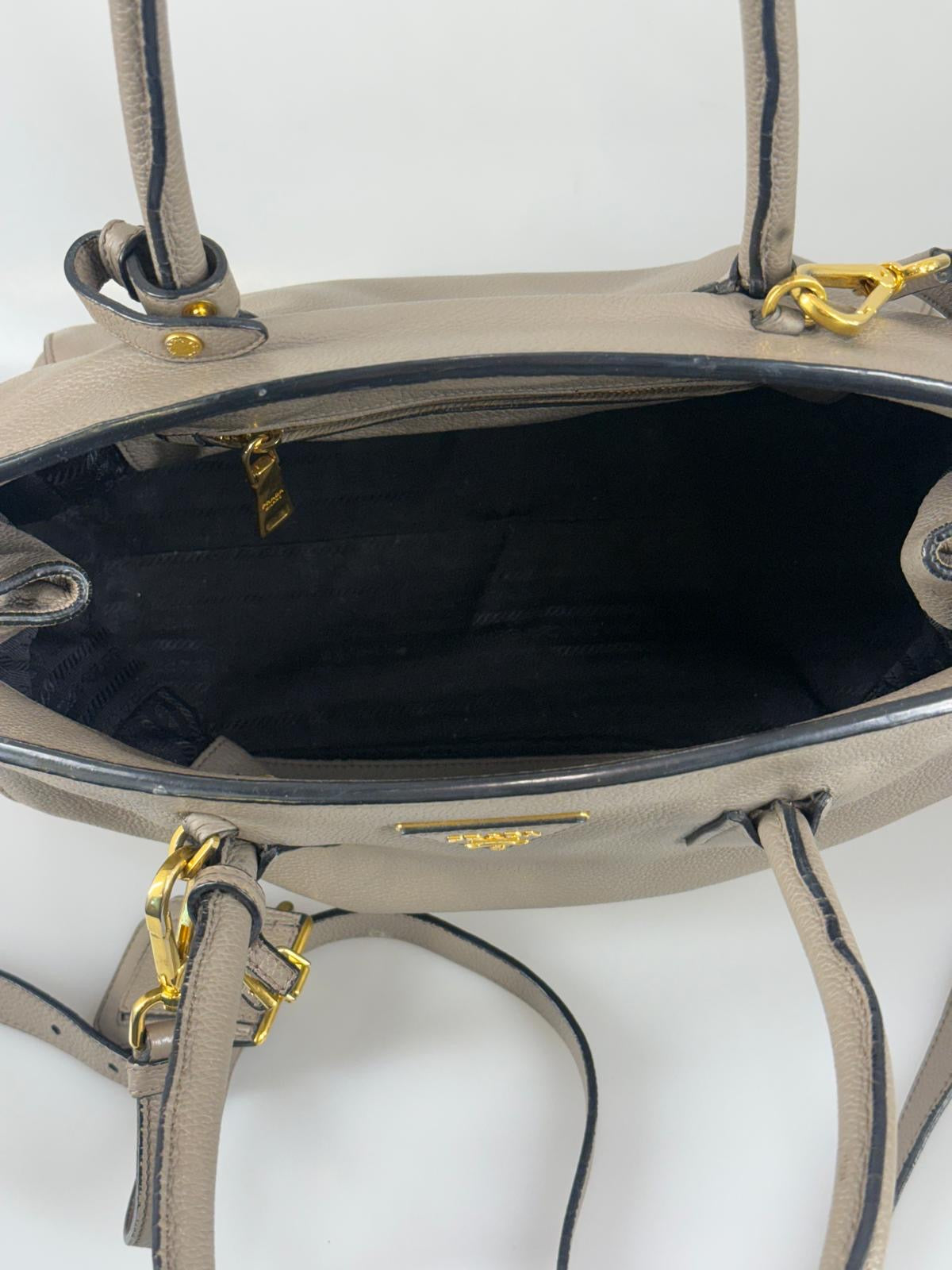 Prada Vitello Daino tote SV15957