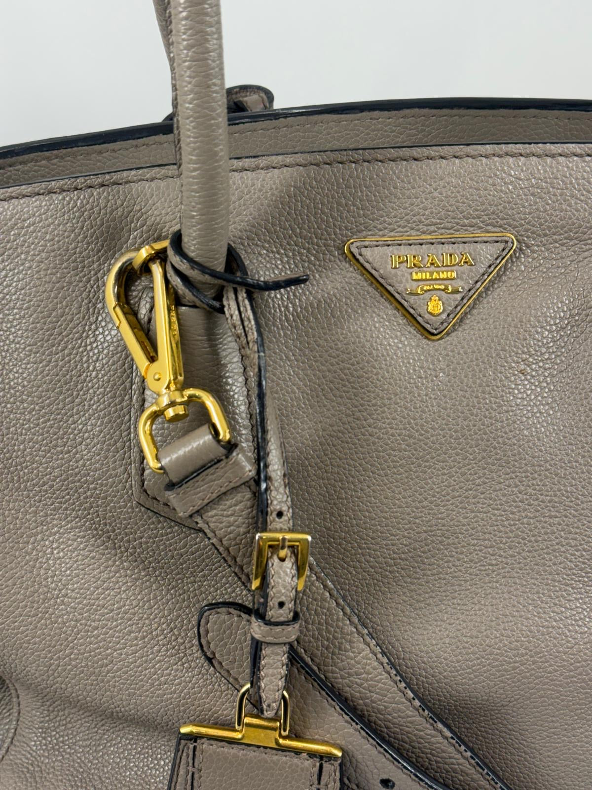 Prada Vitello Daino tote SV15957