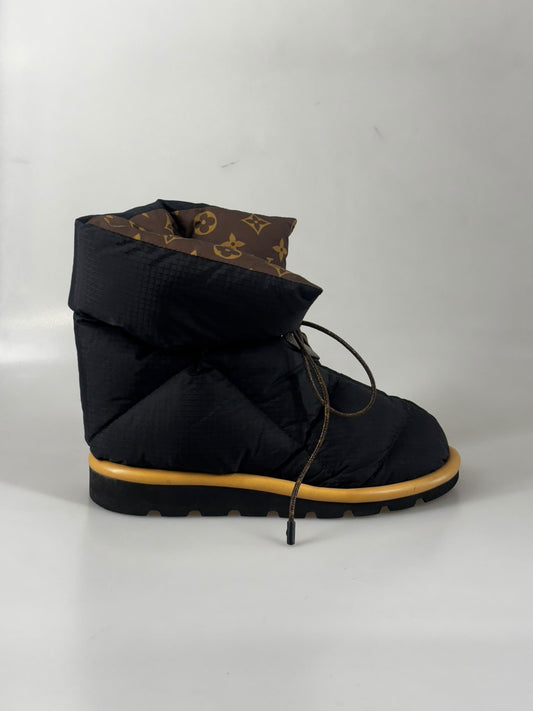 Louis Vuitton vinter boots 38 SV16532