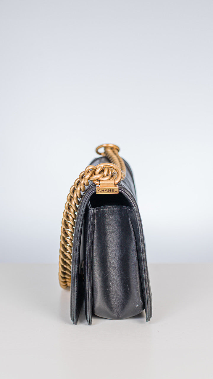 Chanel M Boy flap bag SV13542