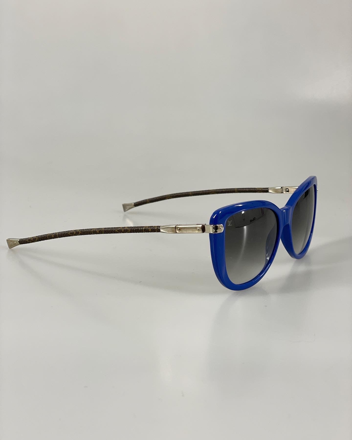 Louis Vuitton solglasögon SV9862