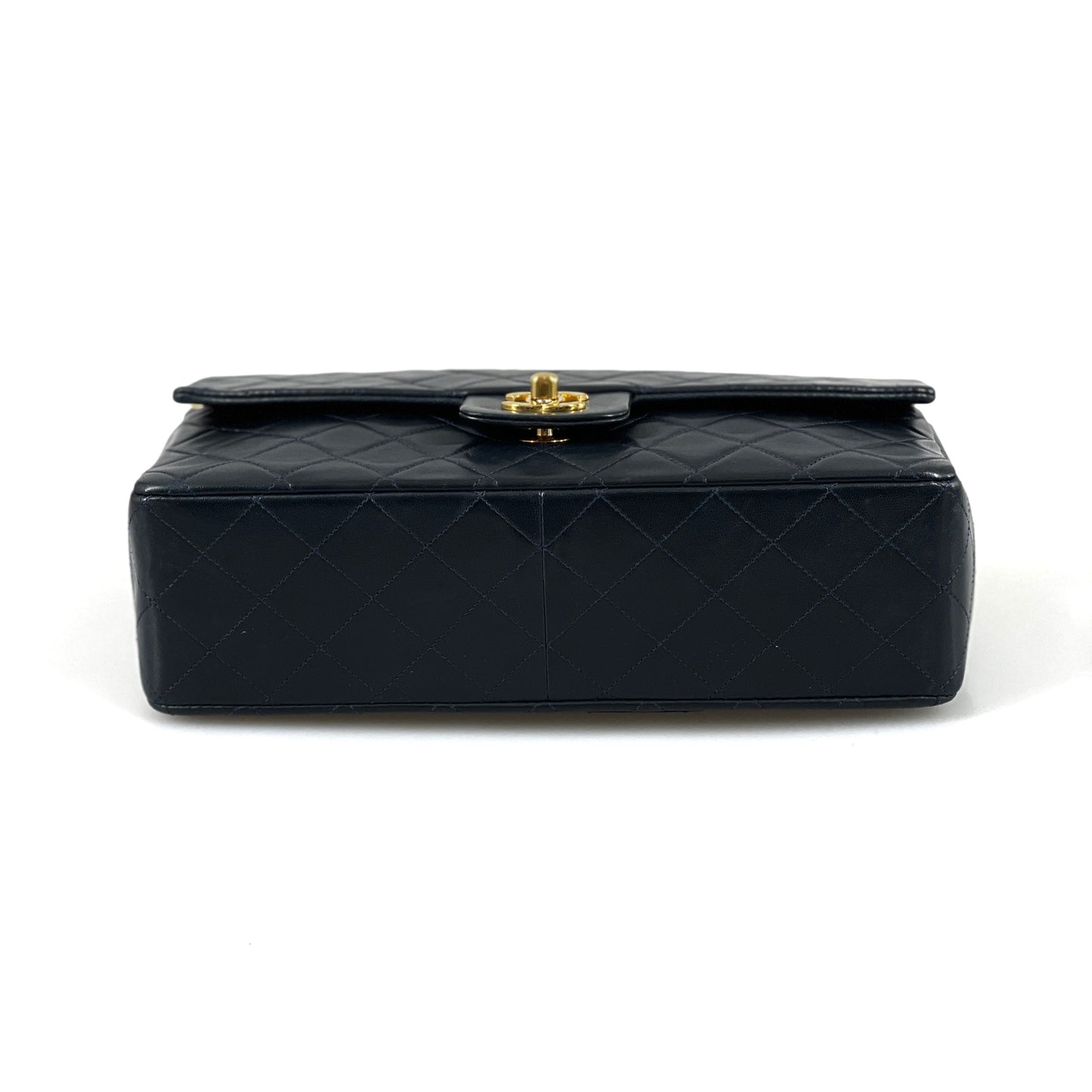 Chanel single flap mörkblå 90-tal SV8282